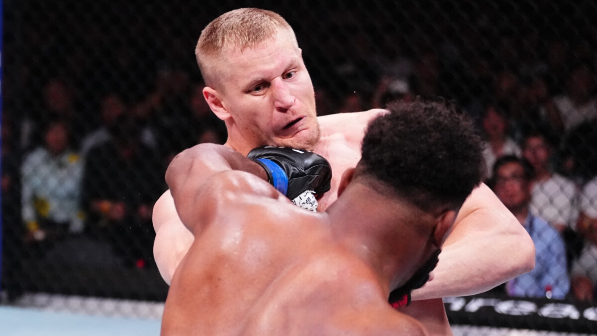 Боец UFC Павлович рассказал о своем восстановлении от травмы после боя с Кортесом‑Акостой