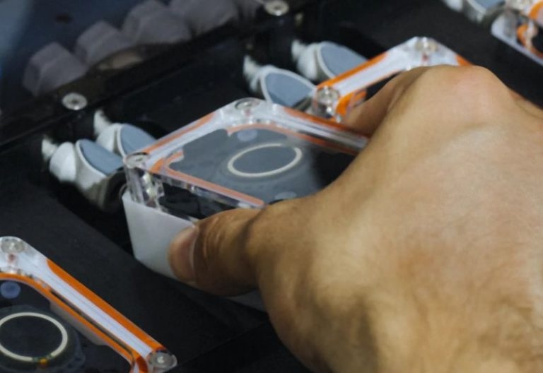 Канада стала первой страной за пределами США с операциями по имплантации Neuralink Канада стала первой страной за пределами США с операциями по имплантации Neuralink