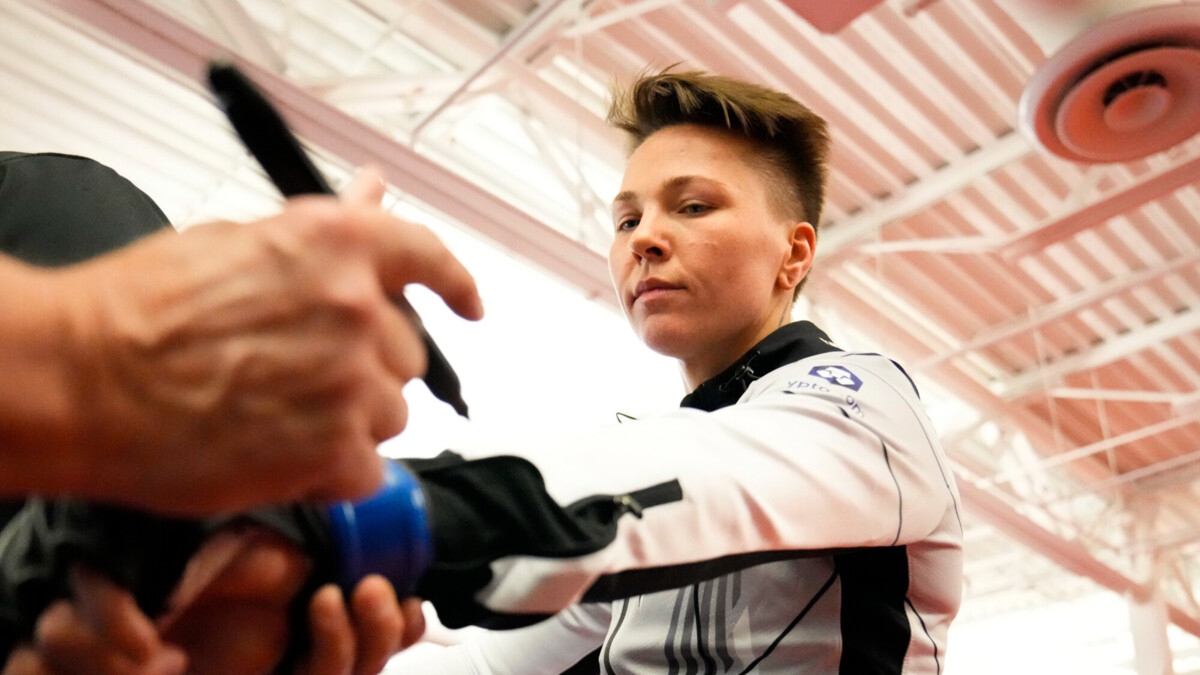 Экс‑боец UFC Алексеева сообщила о возможности выступления в лиге по голым кулакам Bare Knuckle FC, но есть сложности с визой