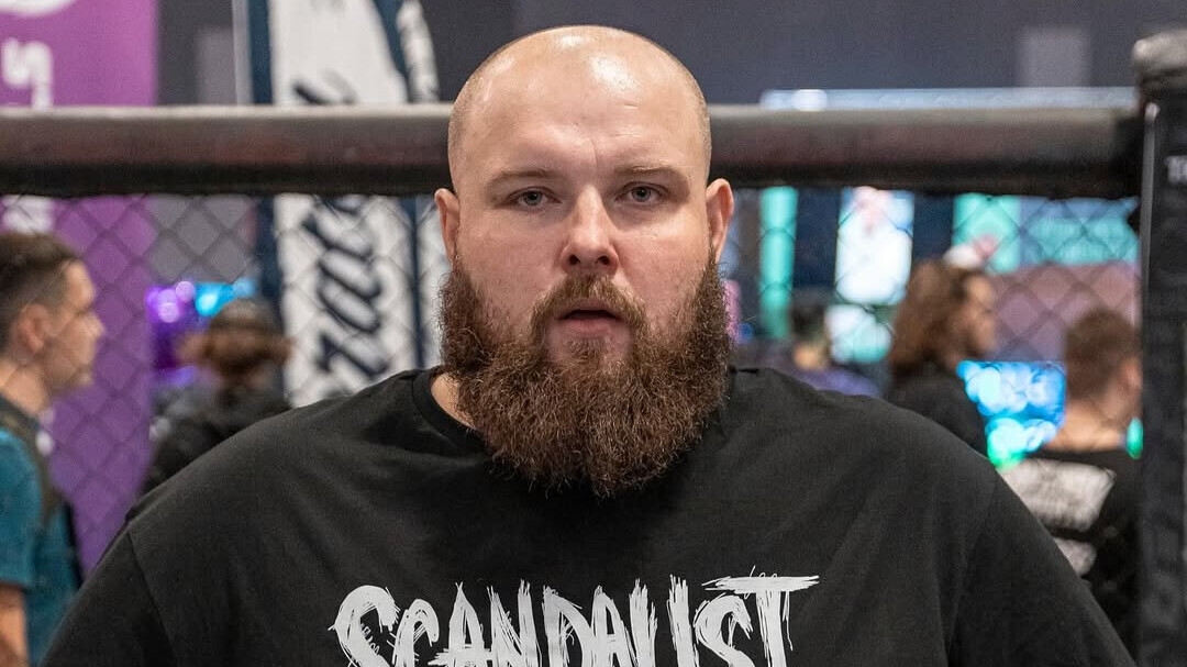 Василий «Пельмень» Камоцкий: «Готов войти в штаб Станковича и мотивировать футболистов «Спартака» по методу Гаттузо» Василий «Пельмень» Камоцкий: «Готов войти в штаб Станковича и мотивировать футболистов «Спартака» по методу Гаттузо»