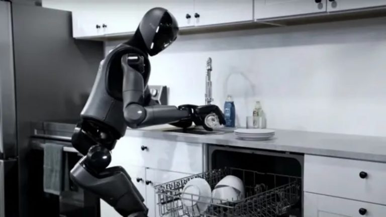 Посмотрите, как робот Figure 02 научился мыть посуду