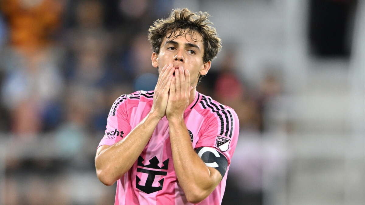 «Интер Майами» проиграл «Сиэтлу» в финале Кубка лиг. После матча возникла массовая потасовка