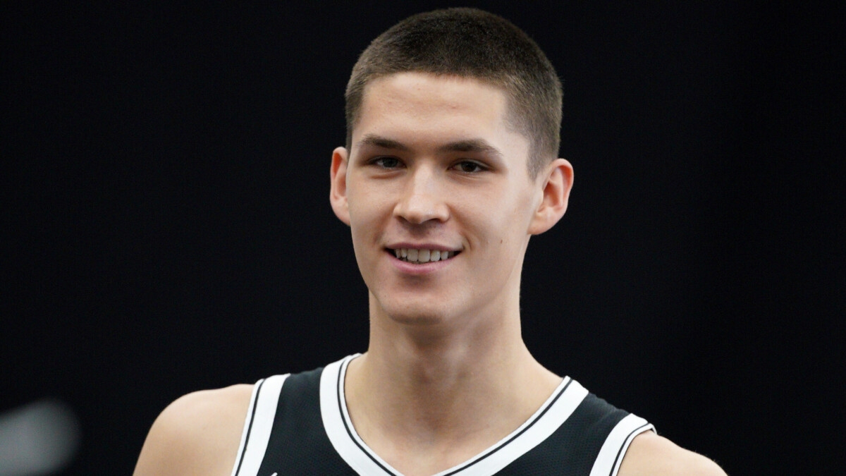 Демин дебютировал в НБА Демин дебютировал в НБА