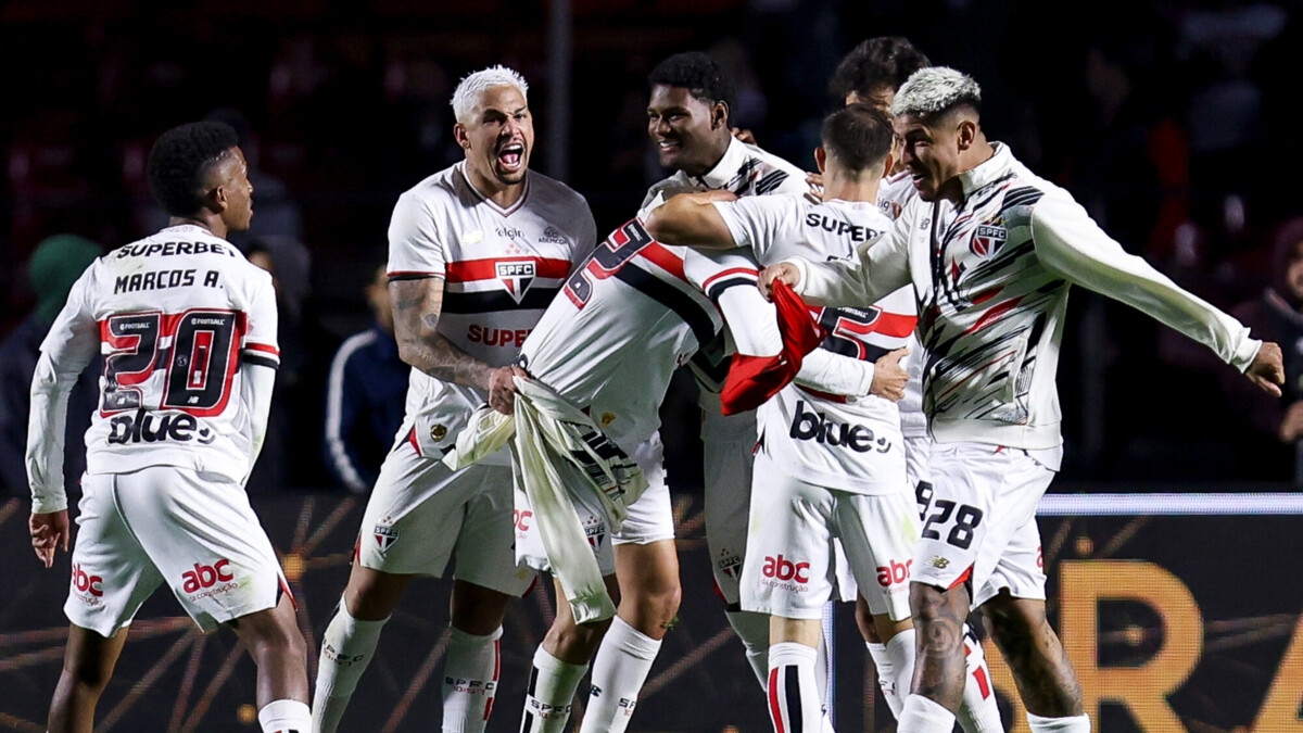 «Сан‑Паулу» отклонил предложение ЦСКА по трансферу Энрике Кармо — СМИ