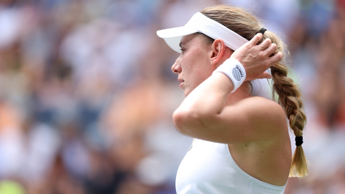 Александрова и Чжан Шуай не смогли выйти в четвертьфинал US Open в парном разряде