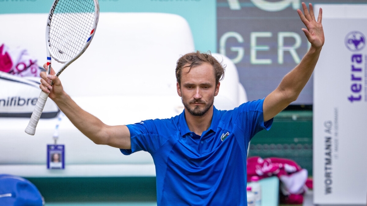 Медведев вернулся в Топ‑10 мирового рейтинга АТР, Хачанов вошел первую двадцатку