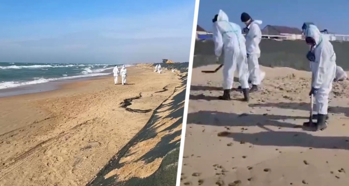В Анапе подняли со дна моря 108 мешков мазута
