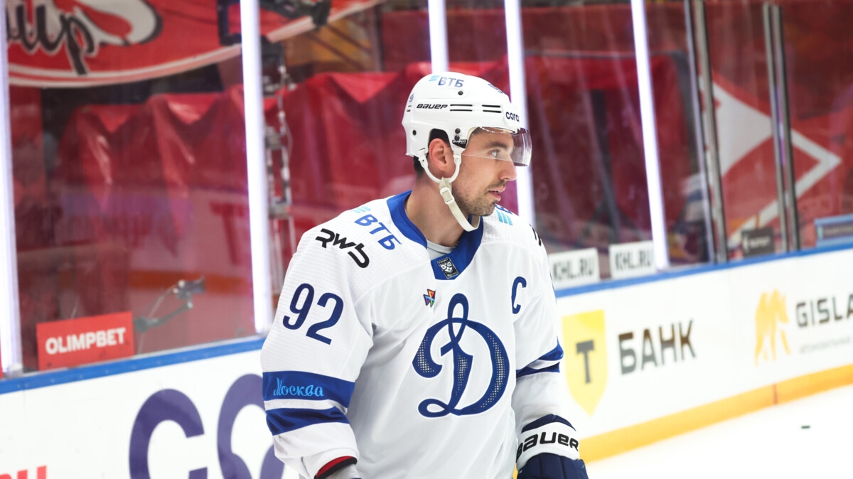 Защитник «Динамо» Ожиганов: «Приношу извинения болельщикам за нашу игру в московском дерби»