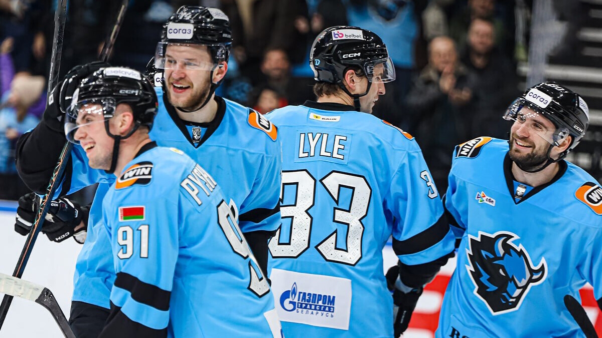 Минское «Динамо» разгромило «Сочи» со счетом 8:2 в матче КХЛ Минское «Динамо» разгромило «Сочи» со счетом 8:2 в матче КХЛ