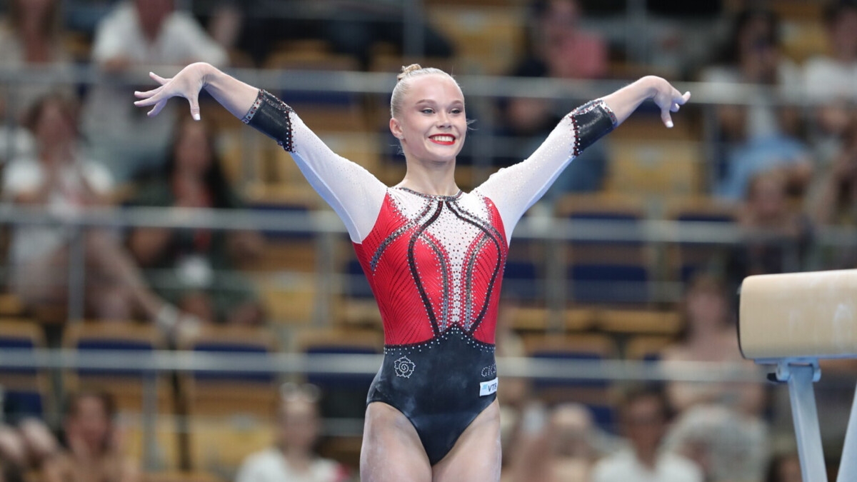 Олимпийская чемпионка Мельникова будет единственной гимнасткой из России на турнире FIG в Париже
