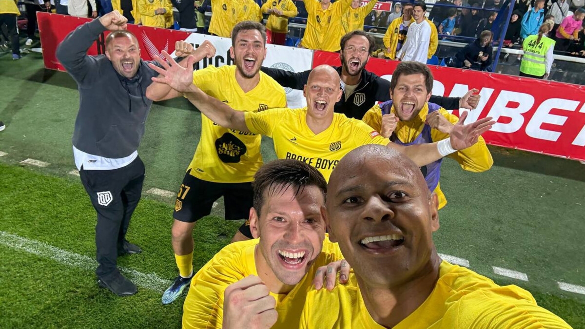 Футболист Ари рассказал, что начал готовиться к матчу за Broke Boys в Кубке России за две недели до игры Футболист Ари рассказал, что начал готовиться к матчу за Broke Boys в Кубке России за две недели до игры