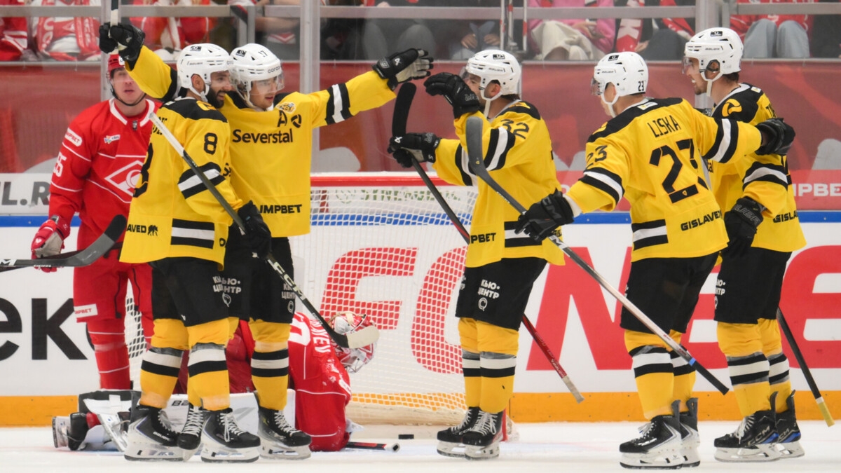 Дубль Абросимова принес «Северстали» победу над «Спартаком» в матче КХЛ Дубль Абросимова принес «Северстали» победу над «Спартаком» в матче КХЛ