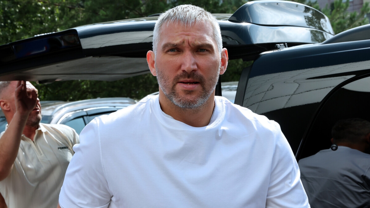 «Напомнила мне первый сезон в НХЛ, хорошее было время» — Овечкин о новой форме «Вашингтона» «Напомнила мне первый сезон в НХЛ, хорошее было время» — Овечкин о новой форме «Вашингтона»