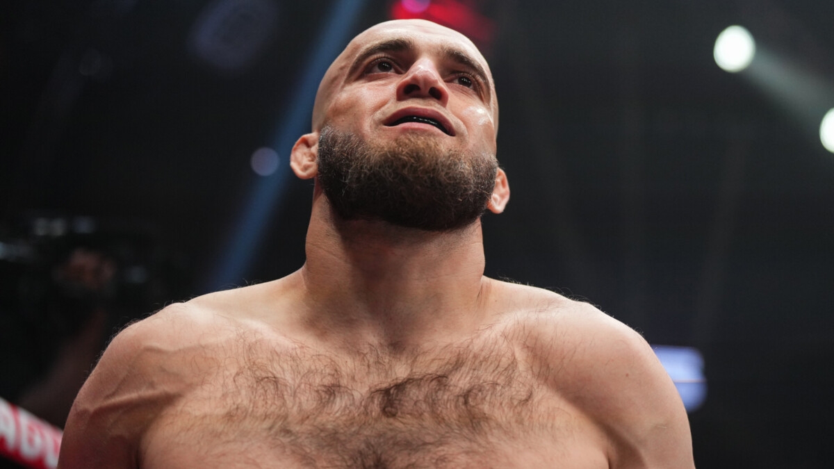 Россиянин Хайбулаев выиграл финал PFL World Tournament, победив Пинедо