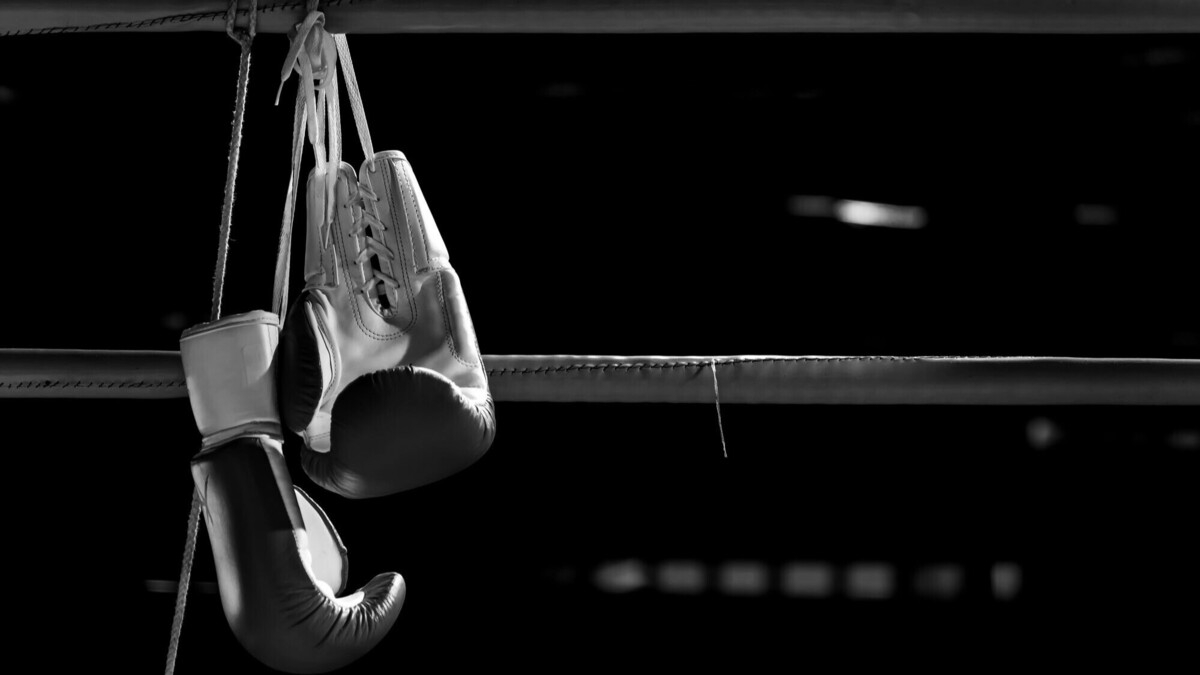 Мексиканский боксер найден мертвым, его тело было завернуто в одеяло и обмотано скотчем Мексиканский боксер найден мертвым, его тело было завернуто в одеяло и обмотано скотчем