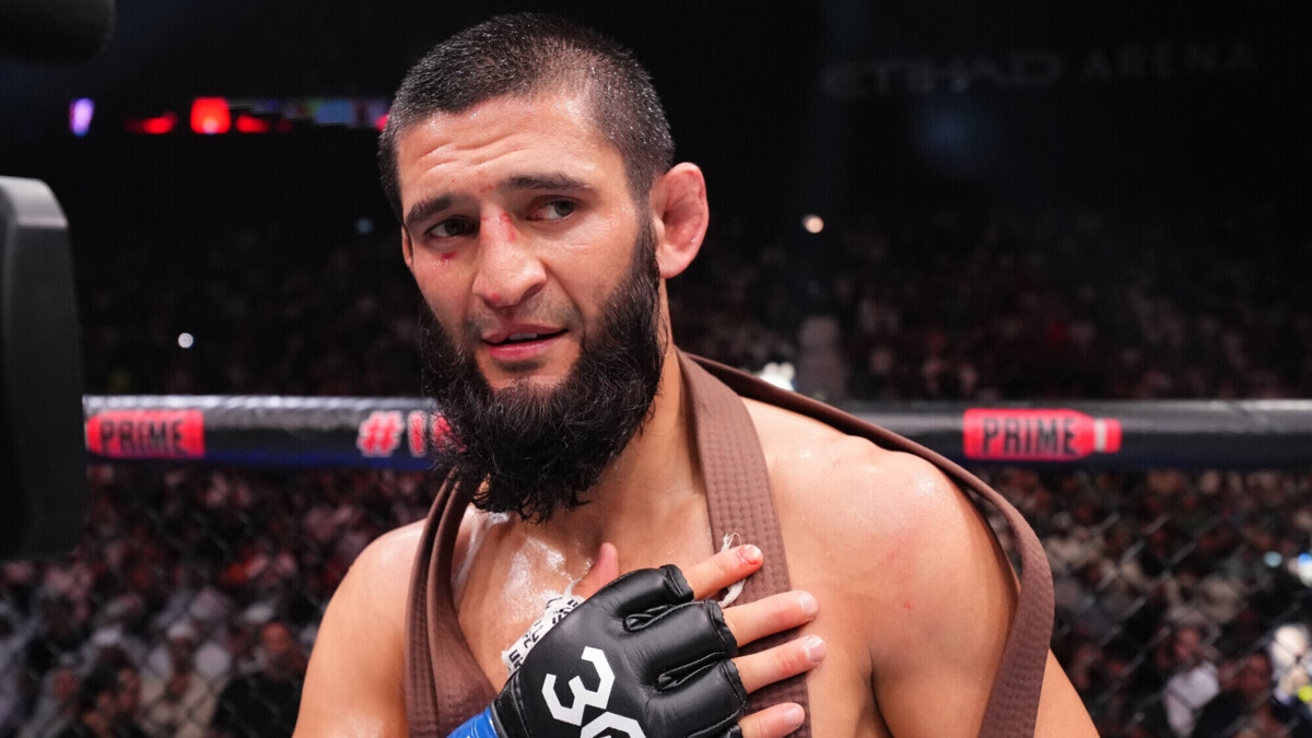 Чимаев тренируется с Царукяном перед титульным боем с дю Плесси на UFC 319