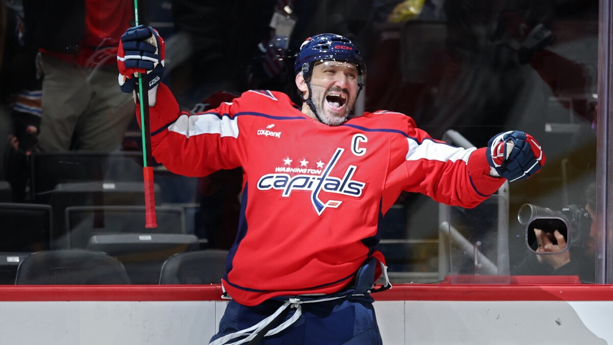 «Овечкин находится в хорошей форме и делает то, что хорошо делал раньше» — Плющев «Овечкин находится в хорошей форме и делает то, что хорошо делал раньше» — Плющев