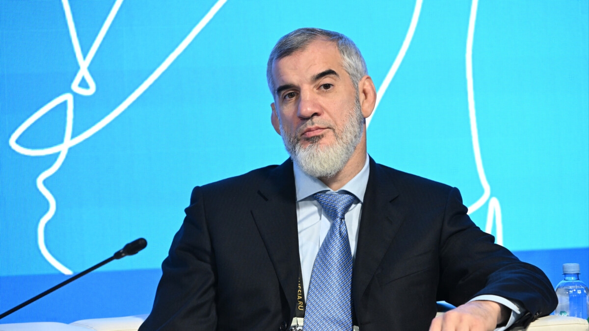 На чемпионате России по вольной борьбе почтили память Сайтиева аплодисментами