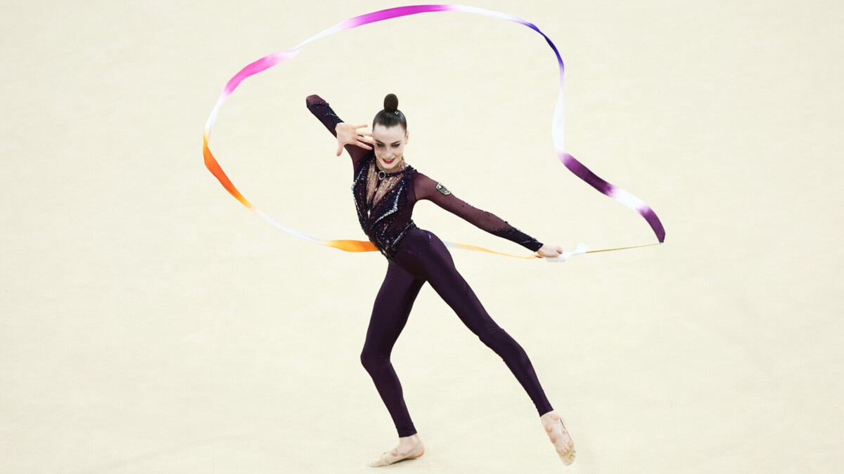 Уроженка России Дарья Варфоломеев выиграла золото чемпионата мира по художественной гимнастике Уроженка России Дарья Варфоломеев выиграла золото чемпионата мира по художественной гимнастике