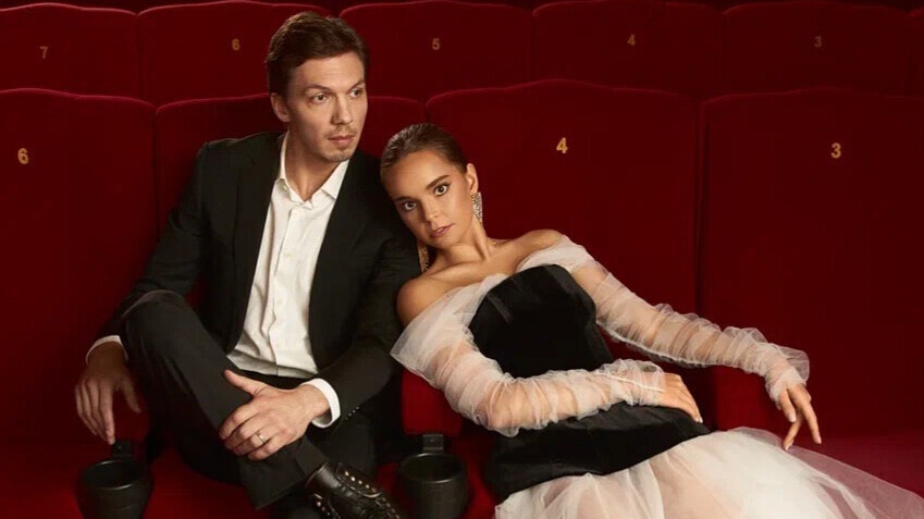 Аверина и Соловьев получили жеребца в качестве свадебного подарка Аверина и Соловьев получили жеребца в качестве свадебного подарка