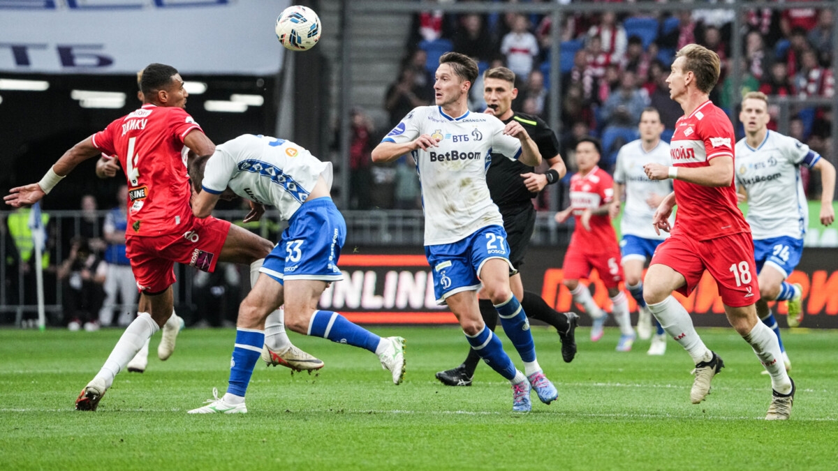 Мостовой: «Вряд ли можно ожидать, что «Динамо» сейчас взлетит. Я вижу их максимум в пятерке»