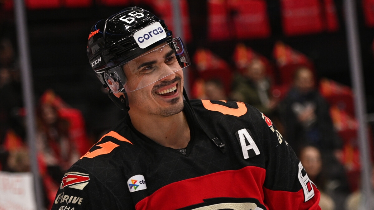 Хоккеист «Авангарда» Якупов — о легионерах: «В баню их сводили, попарили с березовыми веничками. Они даже не знали, что это такое»