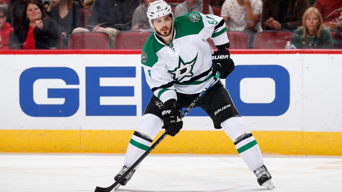 Нападающий «Далласа» Сегин выбыл до конца сезона из‑за травмы после столкновения с Гавриковым