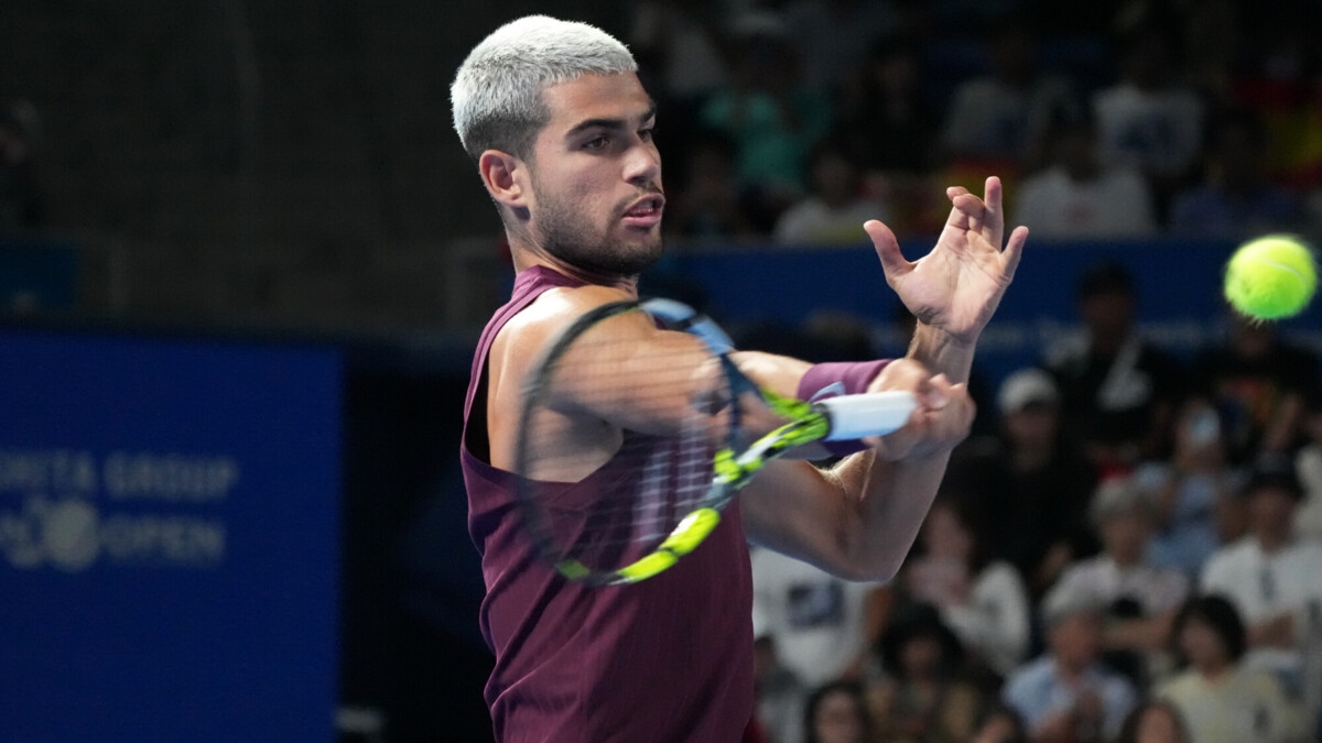 Первая ракетка мира Алькарас пропустит Кубок Дэвиса из‑за травмы Первая ракетка мира Алькарас пропустит Кубок Дэвиса из‑за травмы