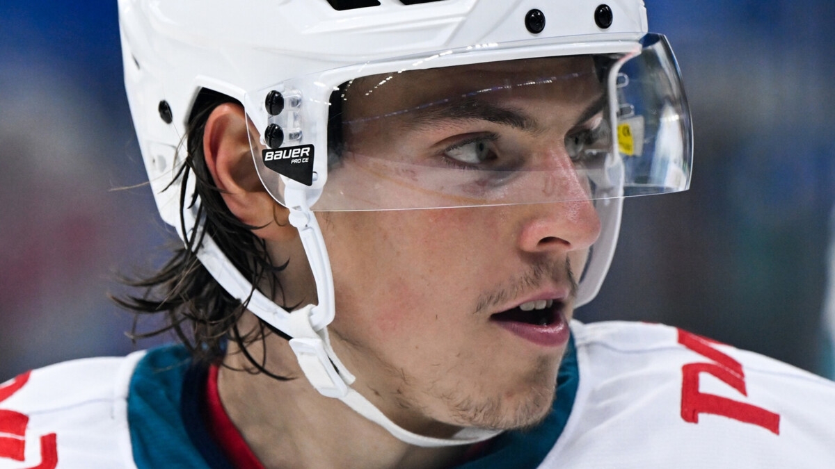 «Нефтехимик» подписал контракт с защитником Максимом Федотовым