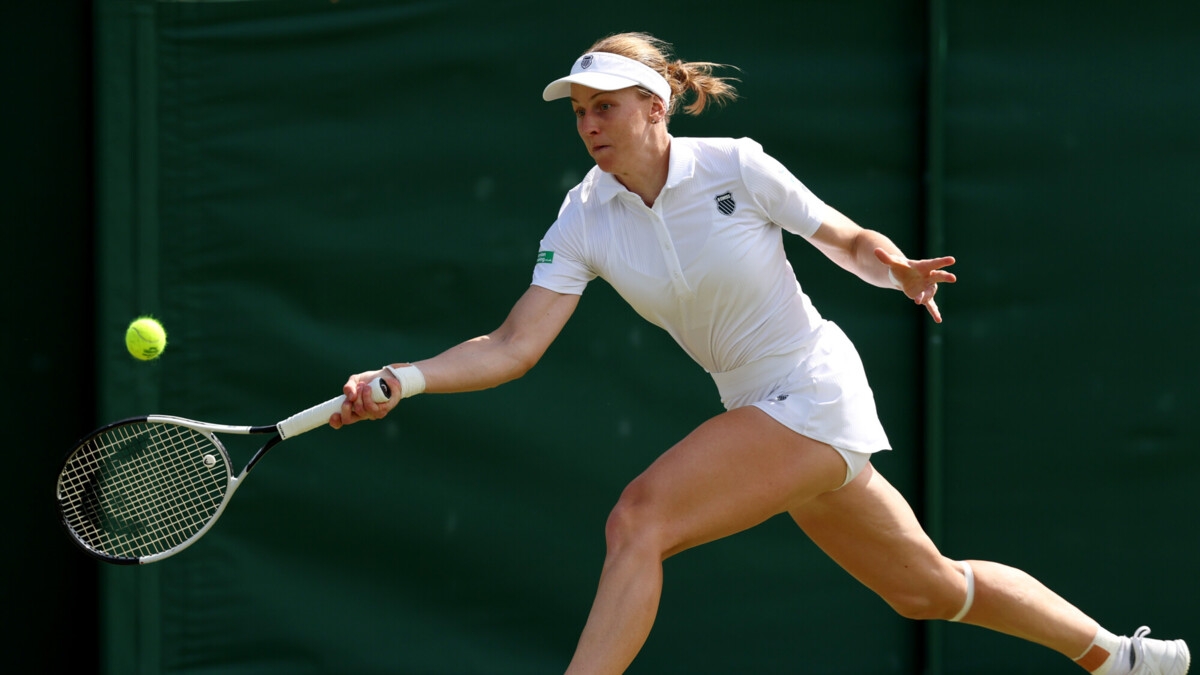 Самсонова проиграла Кырсте в четвертьфинале теннисного турнира в Кливленде Самсонова проиграла Кырсте в четвертьфинале теннисного турнира в Кливленде