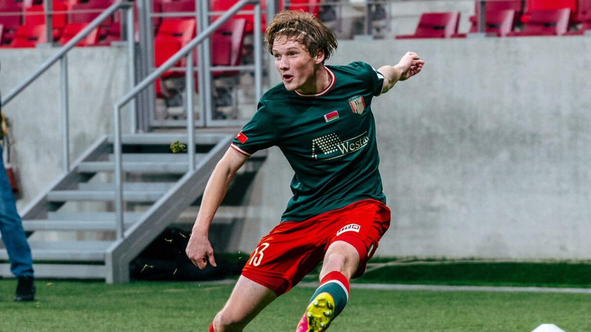 «Рубин» пригласил на просмотр защитника из Белоруссии «Рубин» пригласил на просмотр защитника из Белоруссии