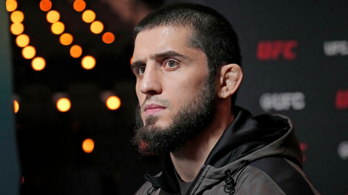 UFC объявила дату боя Махачева и Делла Маддалены