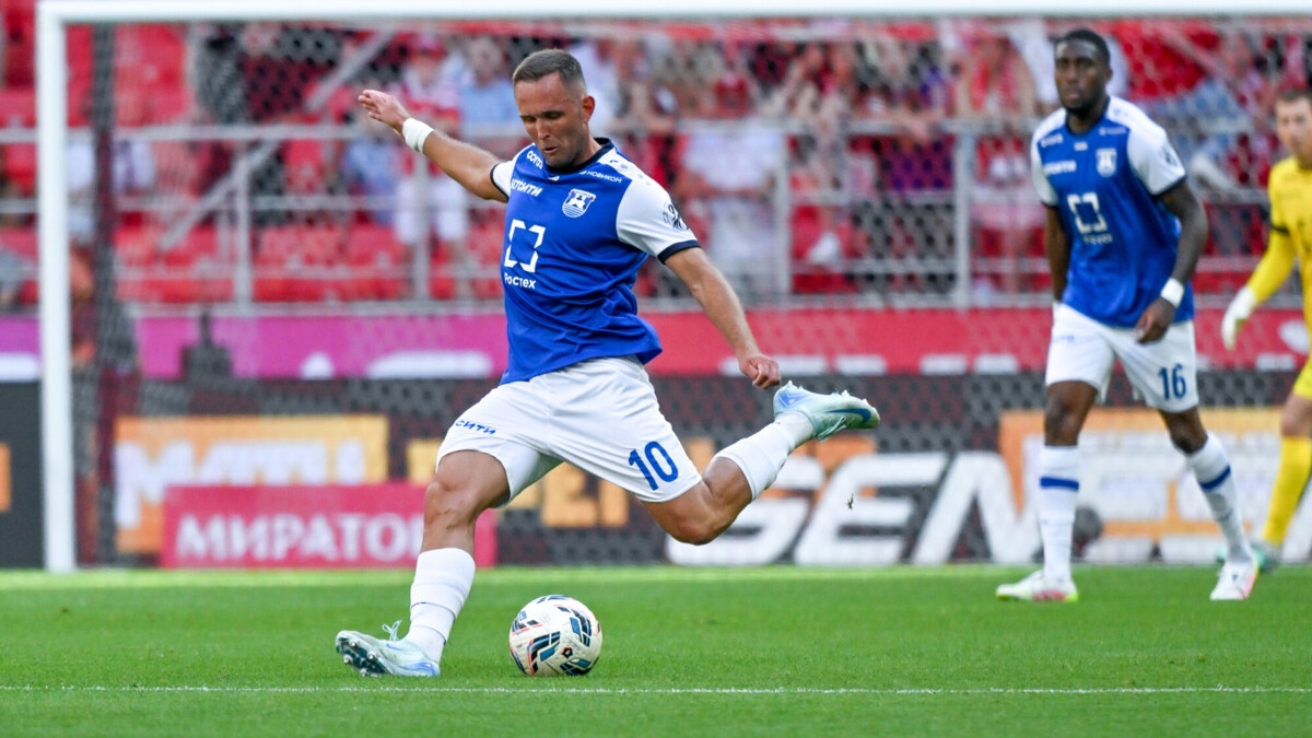 Илья Петров — о матче с «Сочи»: «Чистый пенальти. Кто‑то сзади выставил ногу и попал мне»