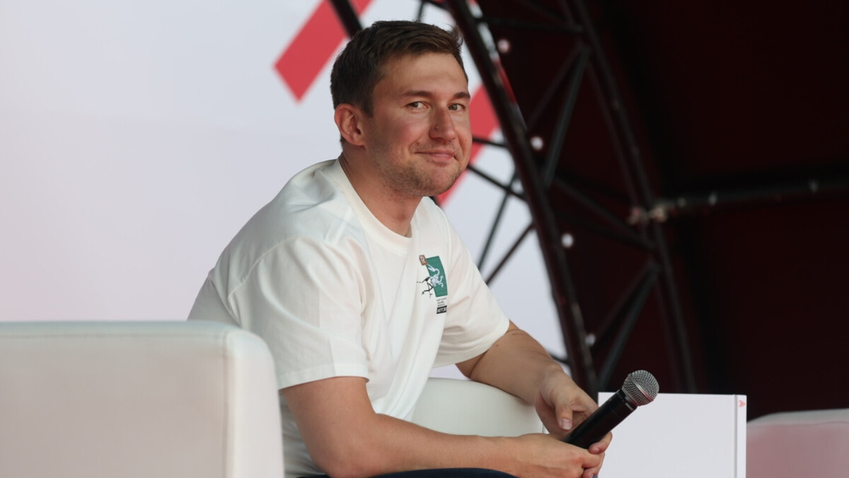 Сергей Карякин — о работе сенатором: «Говорят, что седых волос у меня добавилось»