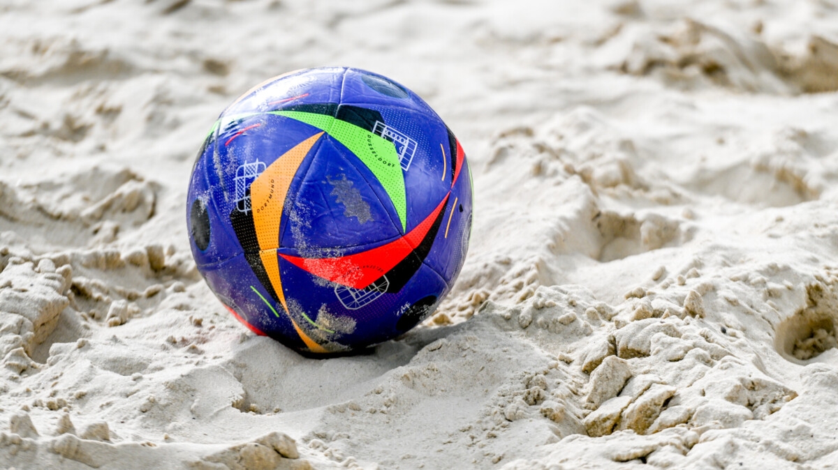 Нападающий «Кристалла» Бриштель: «Мы горды тем, что первыми в России получили вторую звезду»