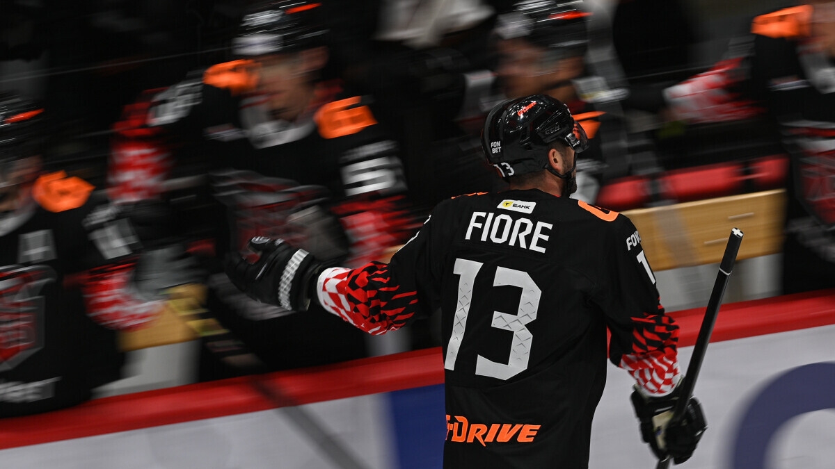 «Авангард» обыграл «Трактор» в матче КХЛ