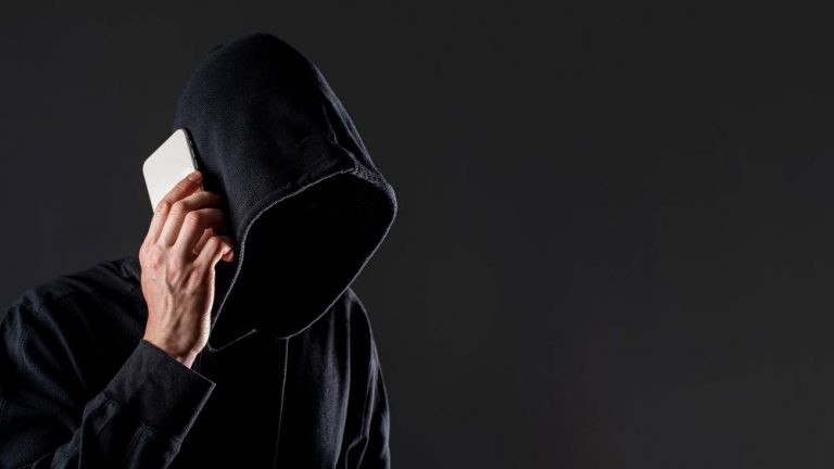 МВД предупредило о новой схеме мошенников с блокировкой Apple МВД предупредило о новой схеме мошенников с блокировкой Apple