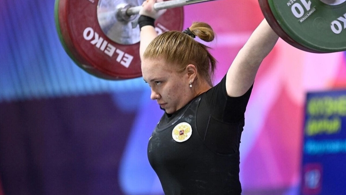 Россиянка Кузнецова завоевала золото на юношеском чемпионате Европы по тяжелой атлетике