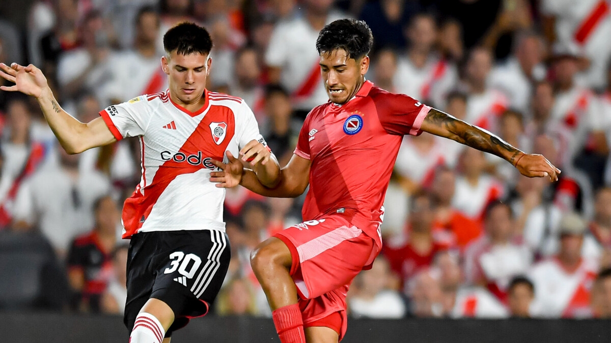 Аргентинский защитник Вега стал футболистом «Зенита»