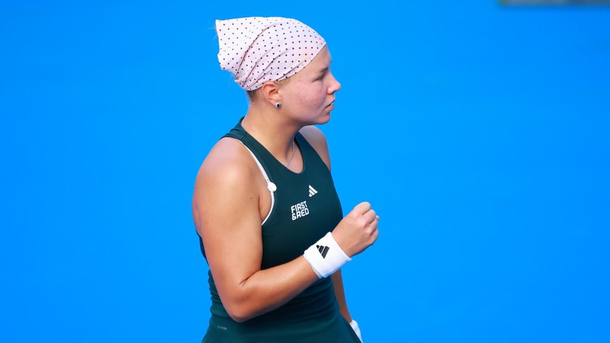 Шнайдер вышла в полуфинал теннисного турнира в Монтеррее, отыграв тройной матчбол на чужой подаче Шнайдер вышла в полуфинал теннисного турнира в Монтеррее, отыграв тройной матчбол на чужой подаче