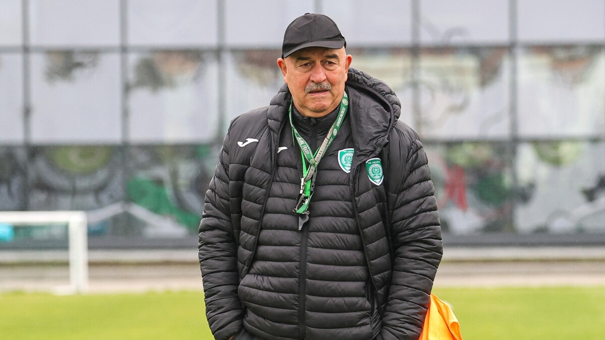 Защитник «Ахмата» Сидоров: «Даже если на десять секунд кто‑то из футболистов опоздал, Черчесов никого не ждет» Защитник «Ахмата» Сидоров: «Даже если на десять секунд кто‑то из футболистов опоздал, Черчесов никого не ждет»