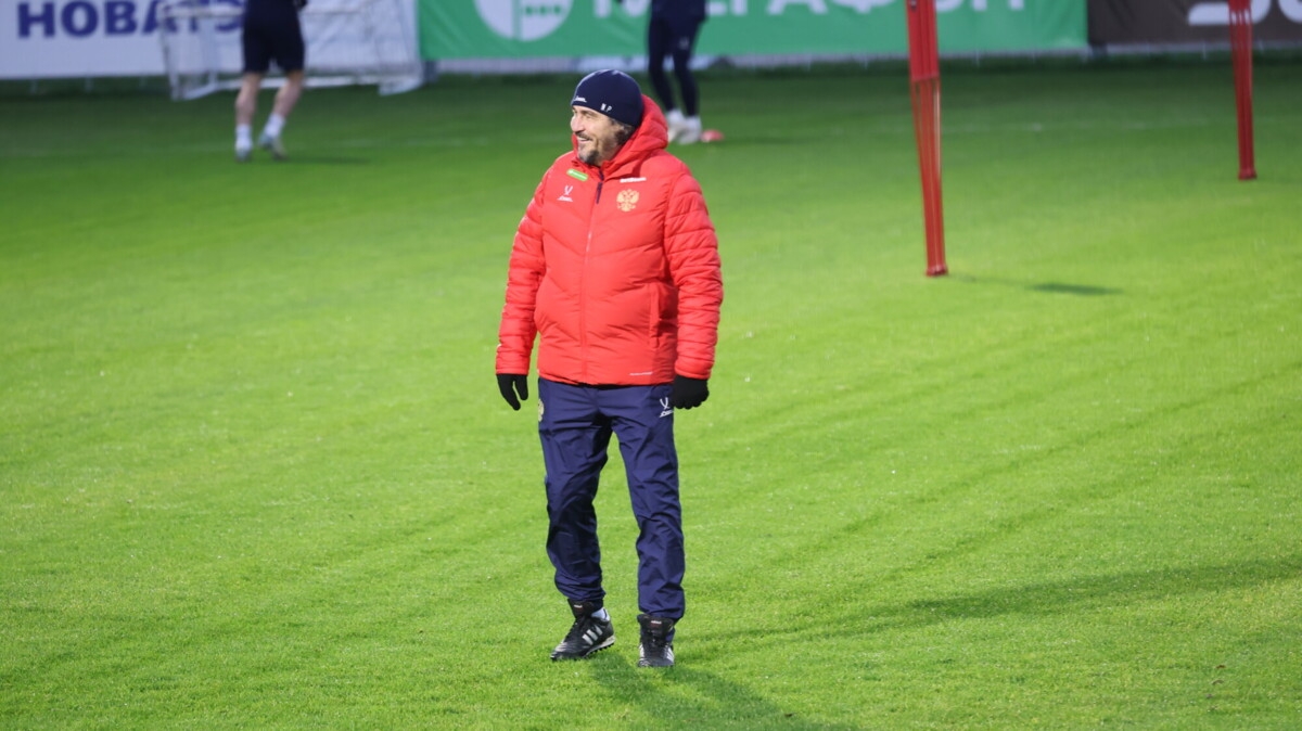 Писарев — об игре сборной России с Чили: «Нам нужно было не победить любой ценой, а проверить себя с хорошим соперником» Писарев — об игре сборной России с Чили: «Нам нужно было не победить любой ценой, а проверить себя с хорошим соперником»