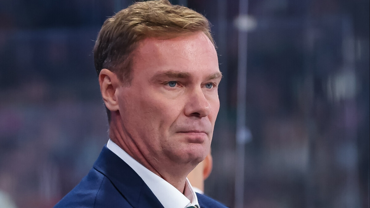 Тренер «Салавата Юлаева» — о победе 5:0 над «Адмиралом»: «Включать на арене песню «Аргентина — Ямайка» неуважительно к сопернику» Тренер «Салавата Юлаева» — о победе 5:0 над «Адмиралом»: «Включать на арене песню «Аргентина — Ямайка» неуважительно к сопернику»