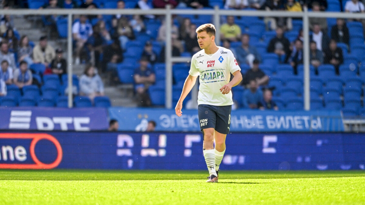 Игрок «Крыльев» Витюгов: «Если в этом сезоне забью пять мячей, подарю нашим болельщикам десять футболок с моей фамилией»