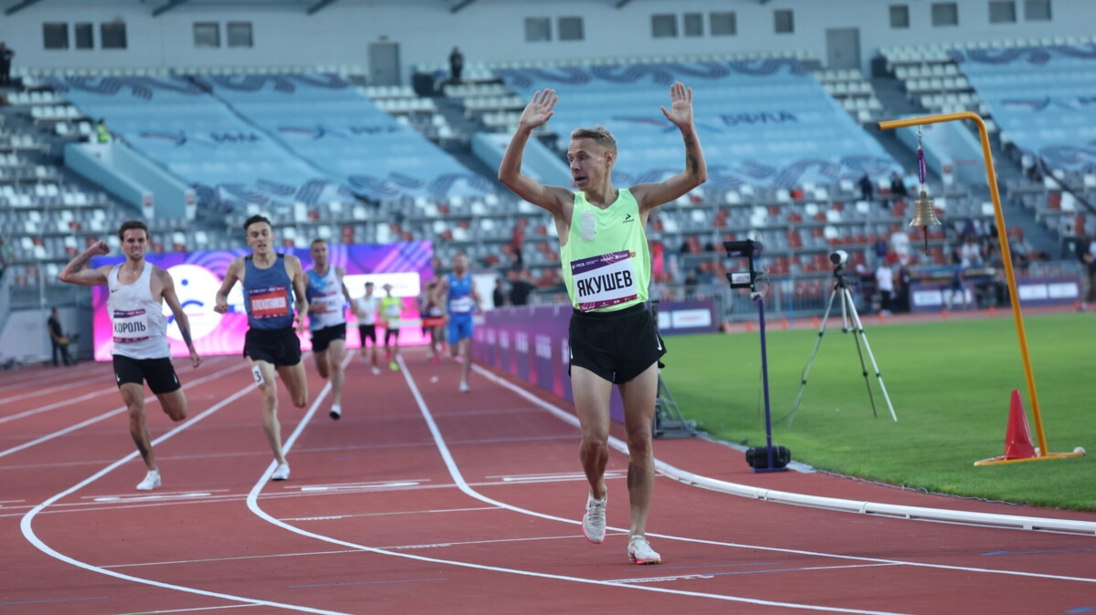 Легкоатлет Якушев: «Сезон получился отличным, я смог вернуться лидером» Легкоатлет Якушев: «Сезон получился отличным, я смог вернуться лидером»