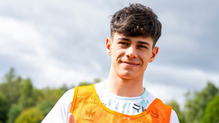 Футболист ЦСКА Ди Лусиано продолжает восстанавливаться от травмы по индивидуальной программе Футболист ЦСКА Ди Лусиано продолжает восстанавливаться от травмы по индивидуальной программе