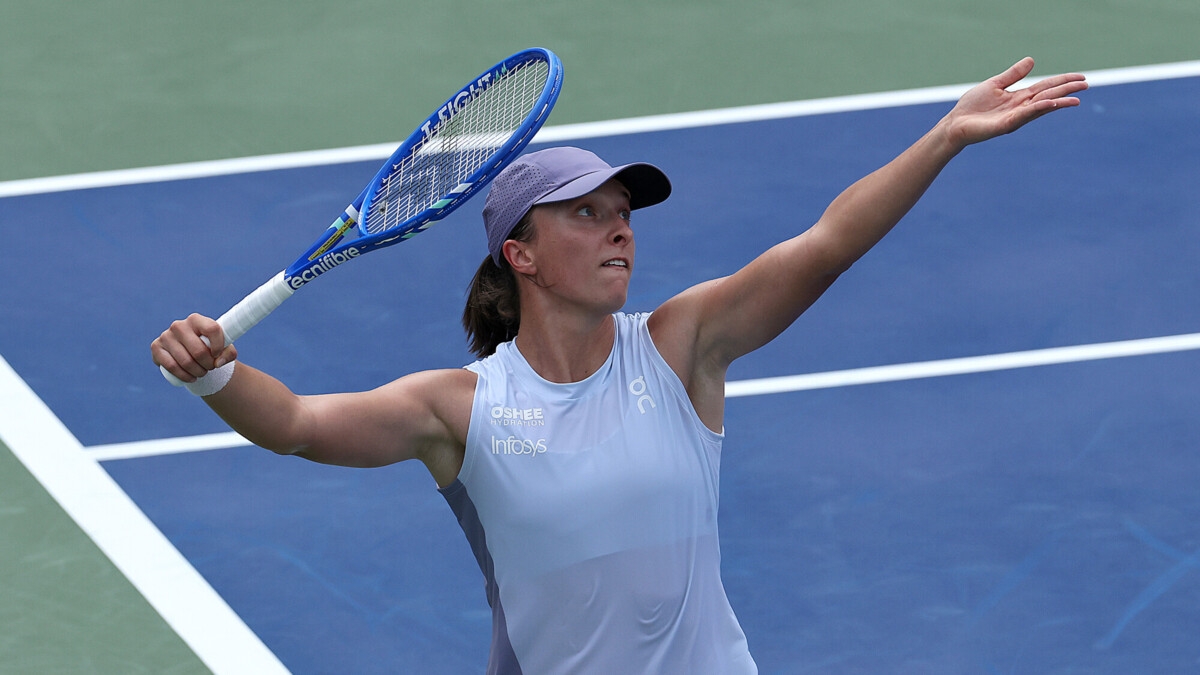 Швентек стала полуфиналисткой турнира в Сеуле