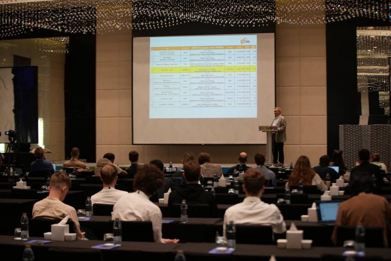 ICOMP 2025: 400 экспертов из 15 стран обсудили будущее вычислительной оптимизации и ИИ ICOMP 2025: 400 экспертов из 15 стран обсудили будущее вычислительной оптимизации и ИИ