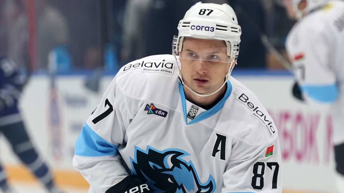 Хоккеист минского «Динамо» Шипачев рассказал, что после игры со «Спартаком» извинился перед Филиным