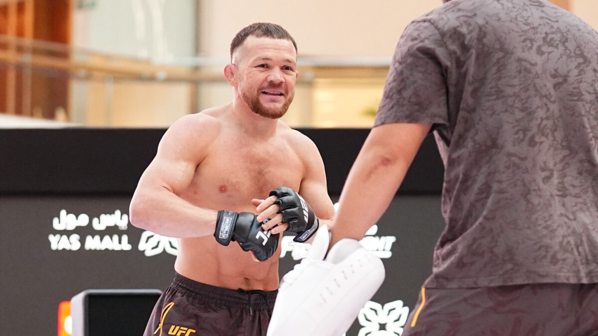 Чемпион RCC Ковалев считает, что Петр Ян решением судей победит Двалишвили в реванше